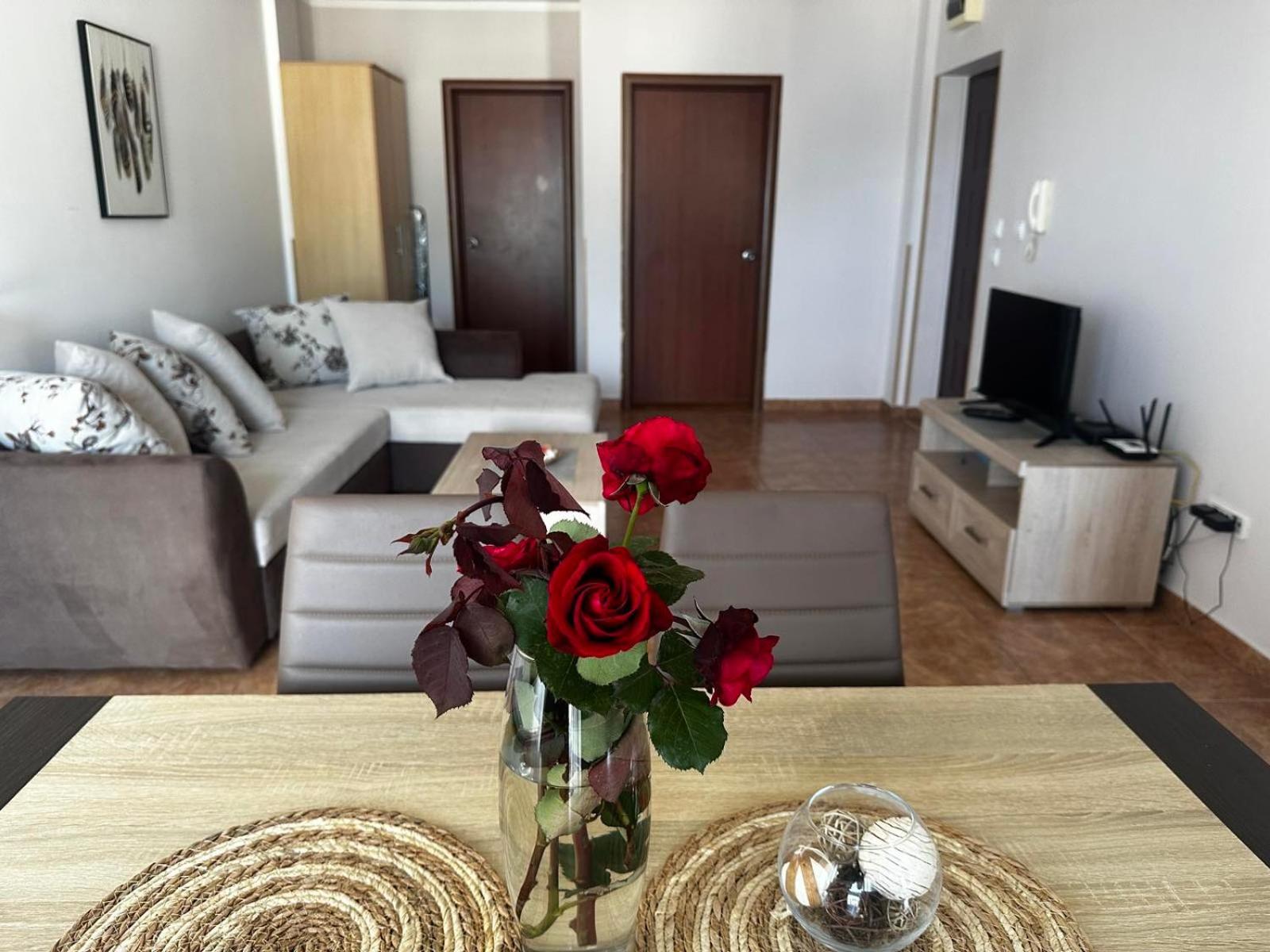 Apartmani Ilic Bečići エクステリア 写真